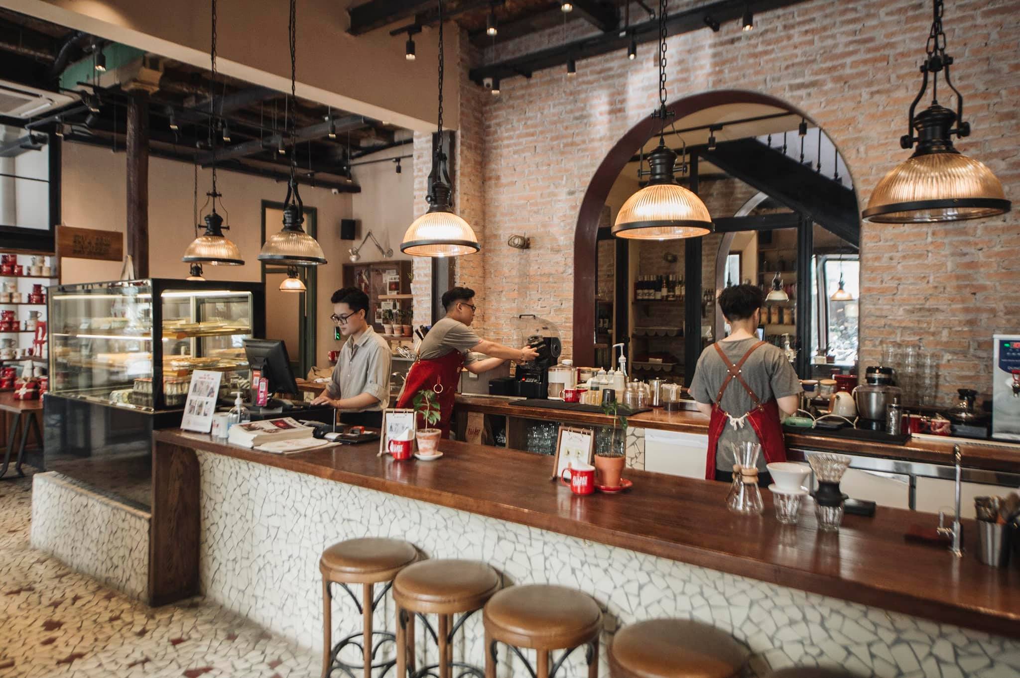 Thiet-ke-quay-bar-cafe-0